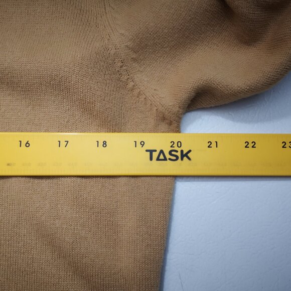 Kathie Lee Collection Ladies Size Medium (8-10) Tan Made in Hong Kong Cardigan - Picture 7 of 9